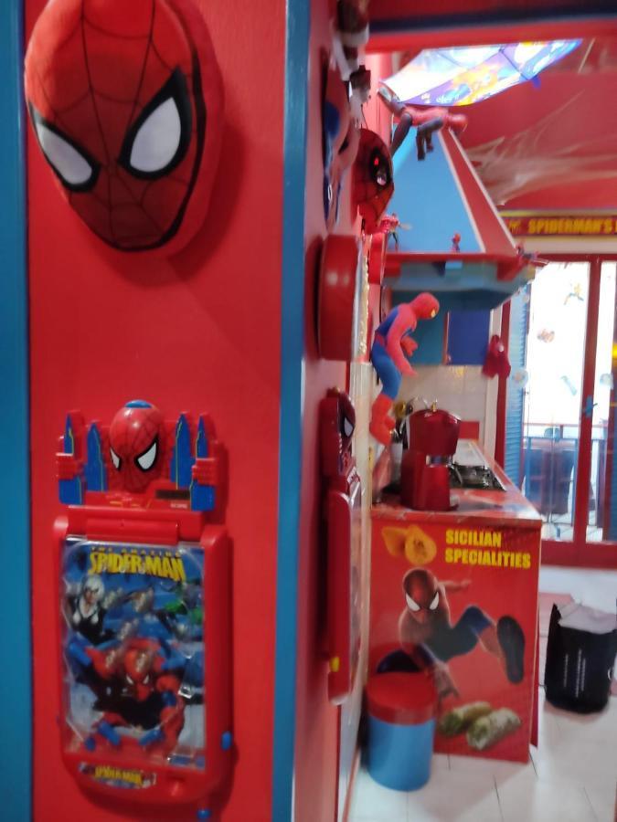 Hotel Affitto Breve Spider-Man House Catania Esterno foto