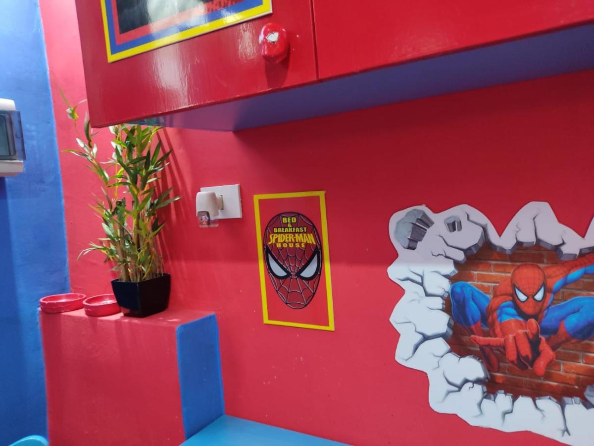 Hotel Affitto Breve Spider-Man House Catania Esterno foto